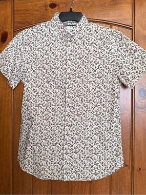 Floral short sleeve button-up shirt men’s Small